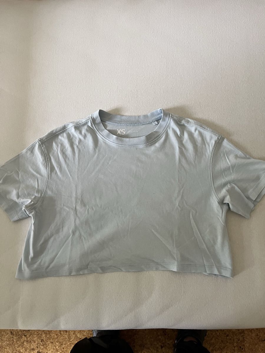 Tops: T-Shirt XS – D'occasion à Bern par Regi1975 1