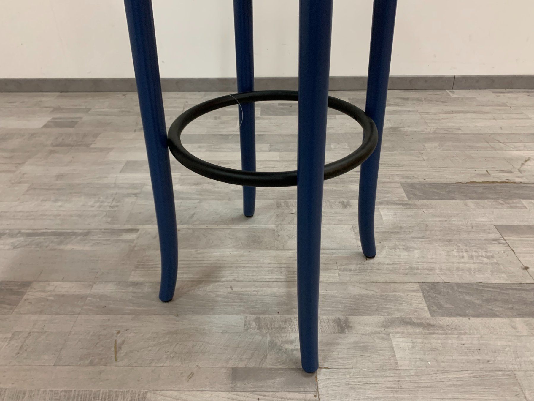 Horgen Glarus Sgabelli: Horgenglarus Barhocker select 11-373 / blau, schwarz – Nuovo (secondo la descrizione) da Zürich venduto da ZuercherBrockenhaus 7