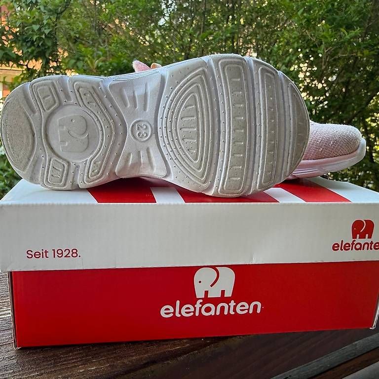 Scarpe per ragazze: Elefanten Turnschuhe Gr. 23 rosa – Usato da St-Prex venduto da kaz_2kyk 1