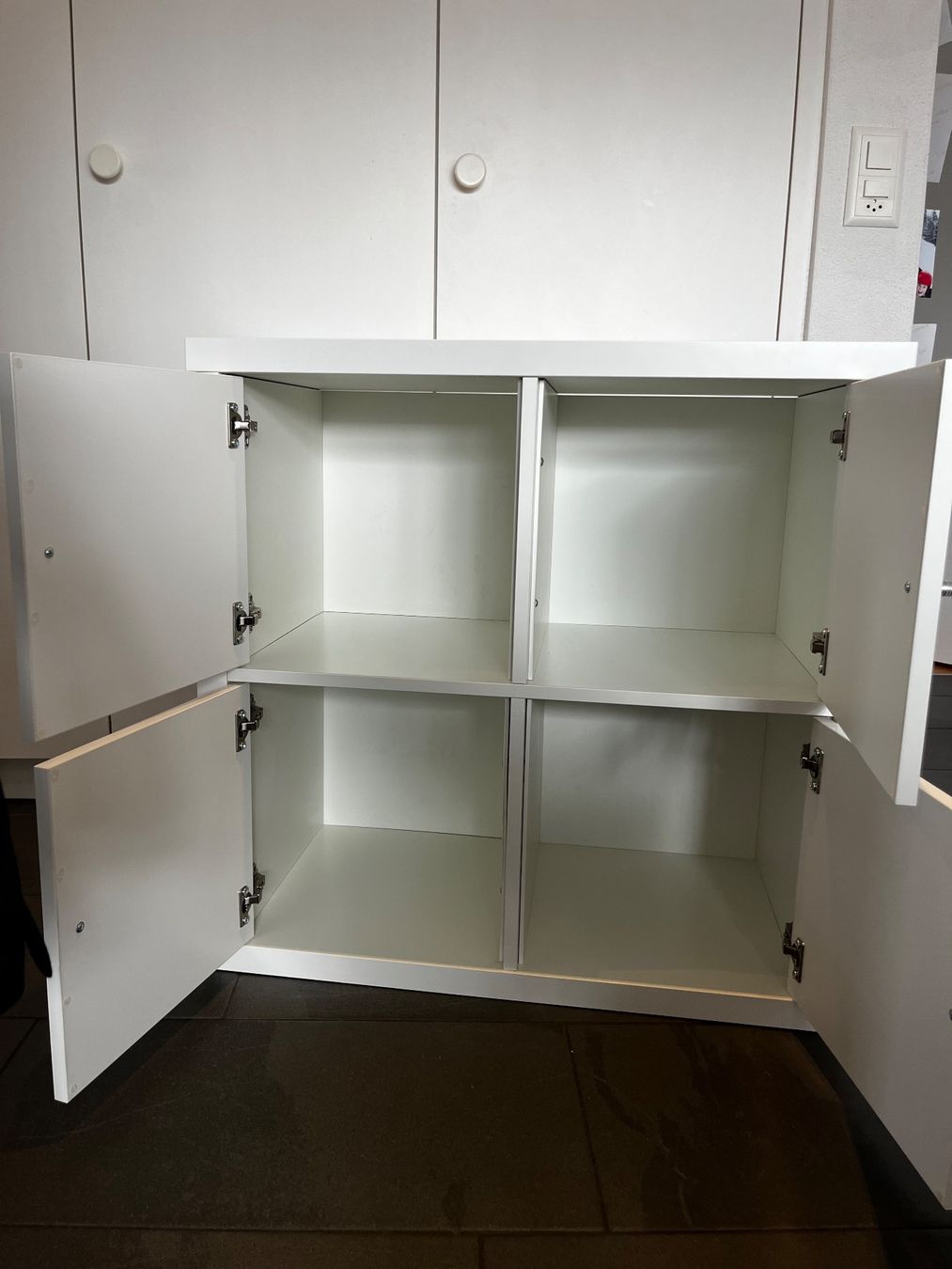 Ikea Regale: 4er Kallax mit 4 Einsatz-Türen – Gebraucht aus Dübendorf von Sunflower77 5