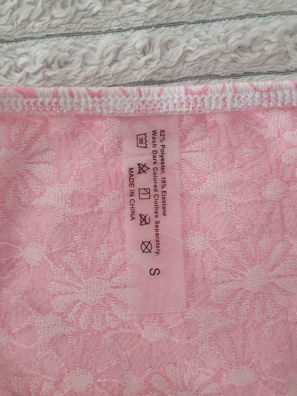 Costumi da bagno & Bikini: Pinkes Bikini-Set Blumen ungetragen S/M – Nuovo (secondo la descrizione) da Wetzikon ZH venduto da FundusFuchs 4