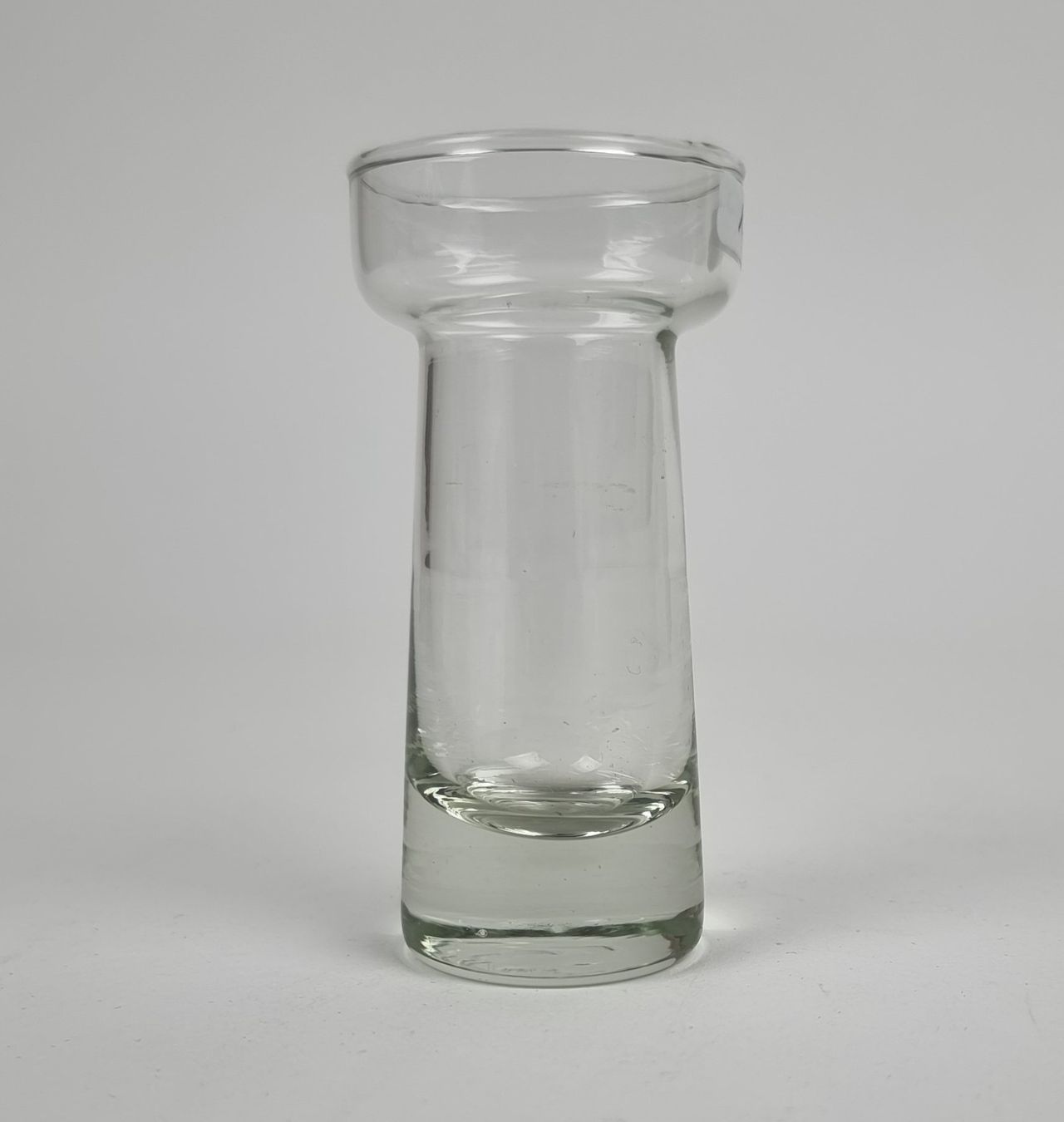 Vasen & Gefässe: Mini Glasvase – Gebraucht aus Urtenen-Schönbühl von Restwert_Schoenbuehl