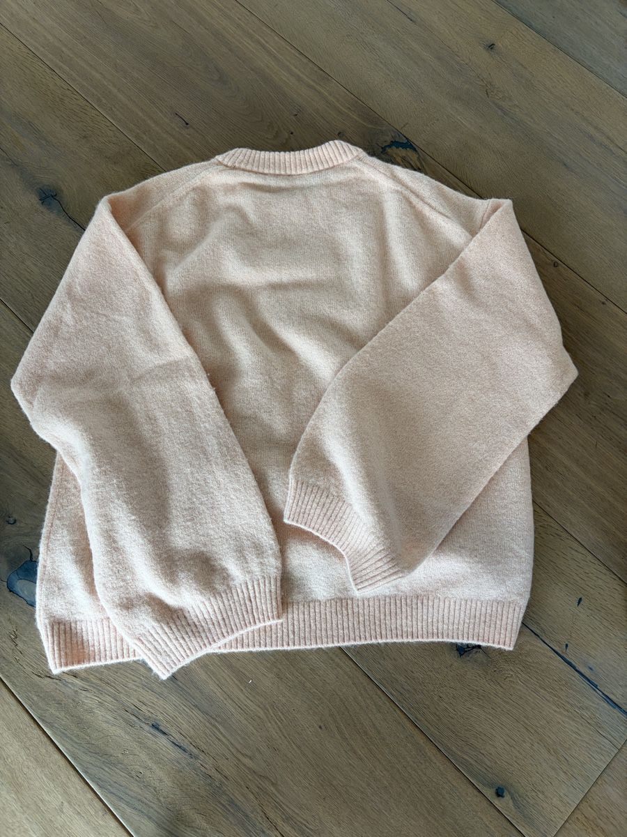 Arket Maglioni & Felpe: Hellrosa Strickpullover von Arket, Grösse XS, neu! – Nuovo e nell'imballaggio originale da Hünenberg See venduto da Tower02 3