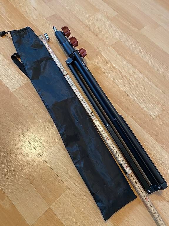 Jinbei Treppiedi & Teste: Lampenstatic Jinbei 2100 – Usato da Schliern b. Köniz venduto da tilli 2