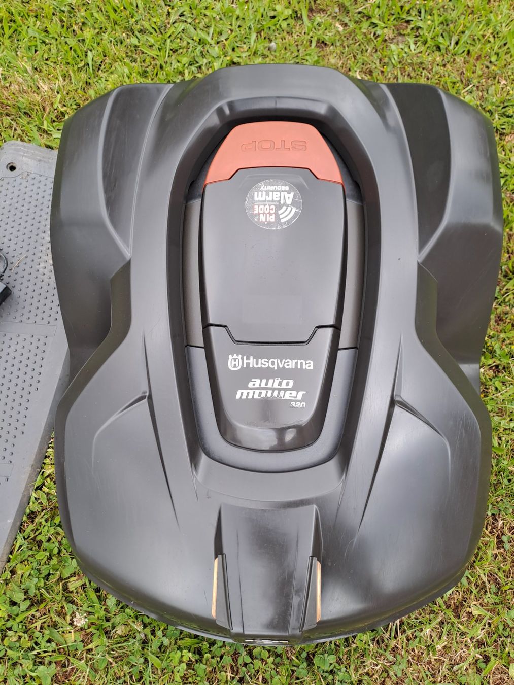 Husqvarna Tagliaerba: Automower Husqvarna 320 – Usato da Gossau SG venduto da aleks00 1