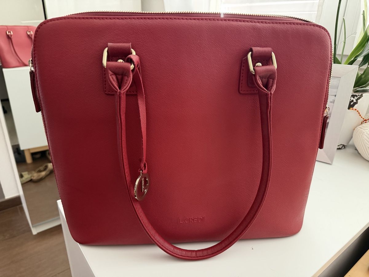 L.Credi Sacs femmes: Handtasche / Laptopformat – D'occasion à Rupperswil par Apollo70s