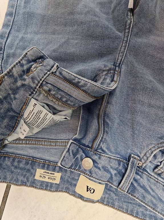 Jeans: Jeans, Gr. 40 – D'occasion à Frauenfeld par nhn_j68w 1