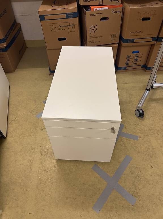 Korpus: Rollcontainer Tradingzone Smartline abschliessbar – Gebraucht aus Bern von Sellionaire_007