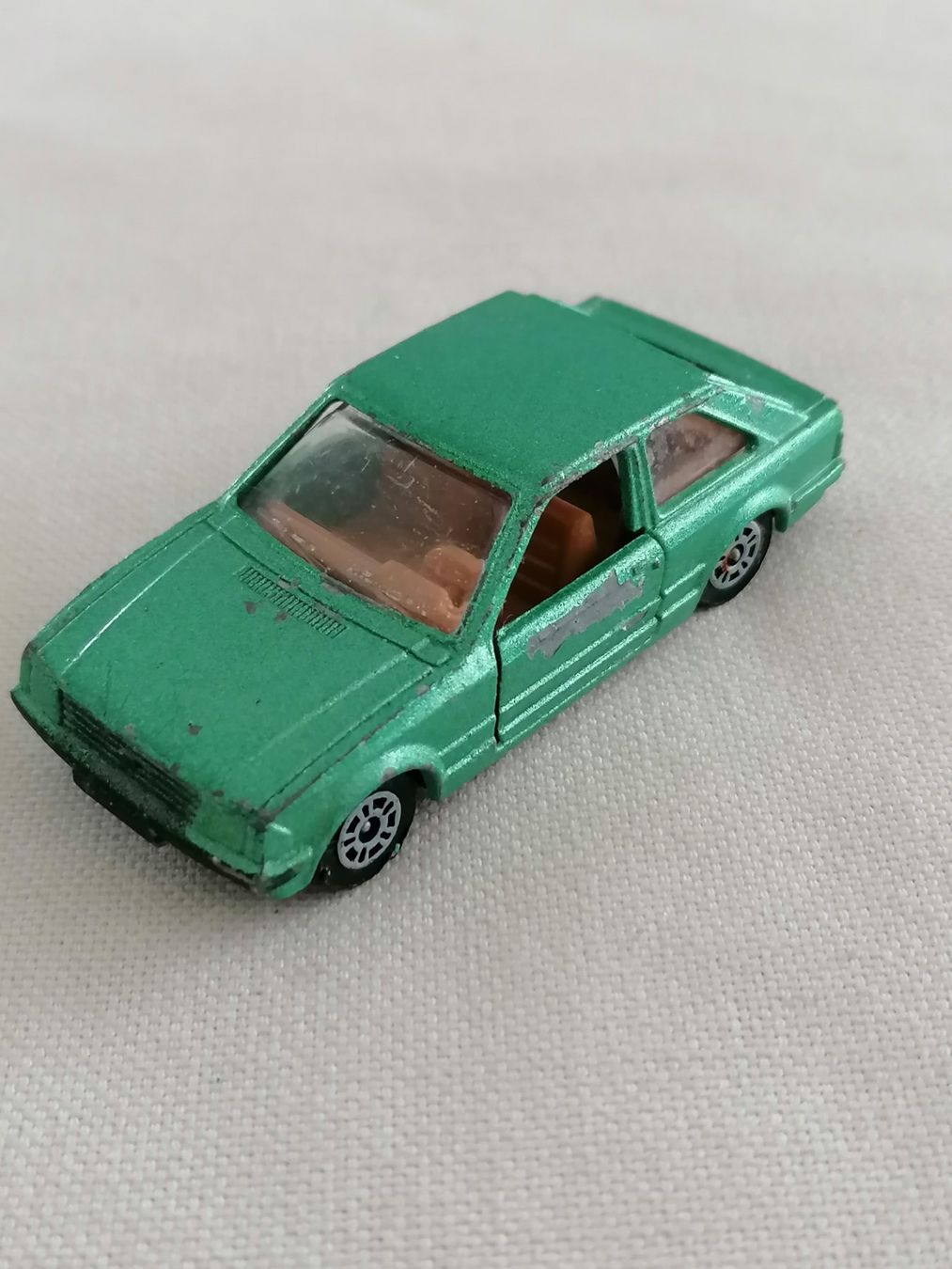 Corgi Toys Voitures modèles: Corgi - Ford Escort – D'occasion à Basel par vintagecollector