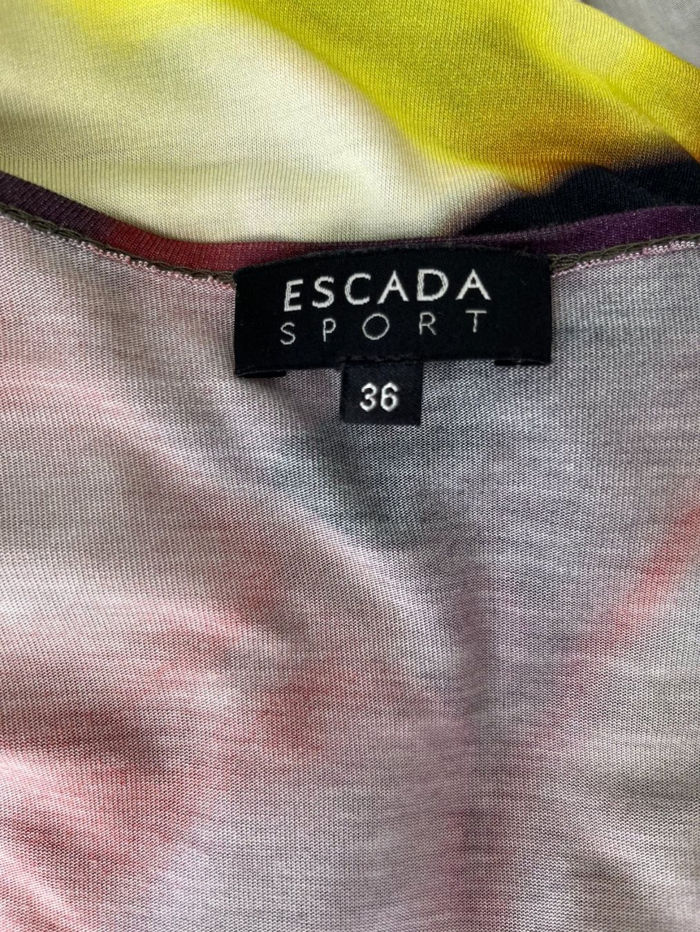 Escada Kleider: Robe de ESCADA SPORT – Neu (gemäss Beschreibung) aus Lausanne von Kmm03 3