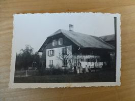 Foto, Bauernhaus und Familie