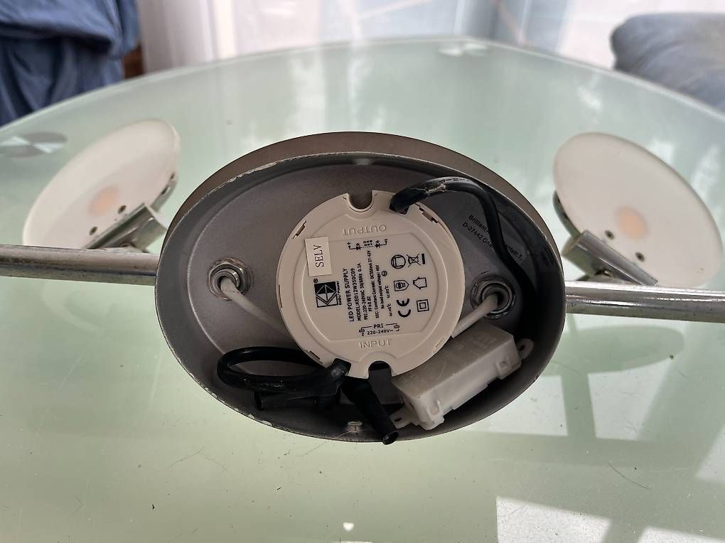 Lampade: Zwei Doppelleuchten LED – Usato da Bargen/BE venduto da jimmy9207 1