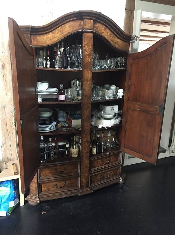 Armoires: Antiker Schrank (Wurzelnussholz) – D'occasion à Winterthur par Beclay 2