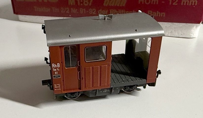 Bemo Modellini di ferrovie: Bemo RhB ™ 2/2 91 Baudiensttraktor – Nuovo (secondo la descrizione) da Samedan venduto da Gischpel25 3