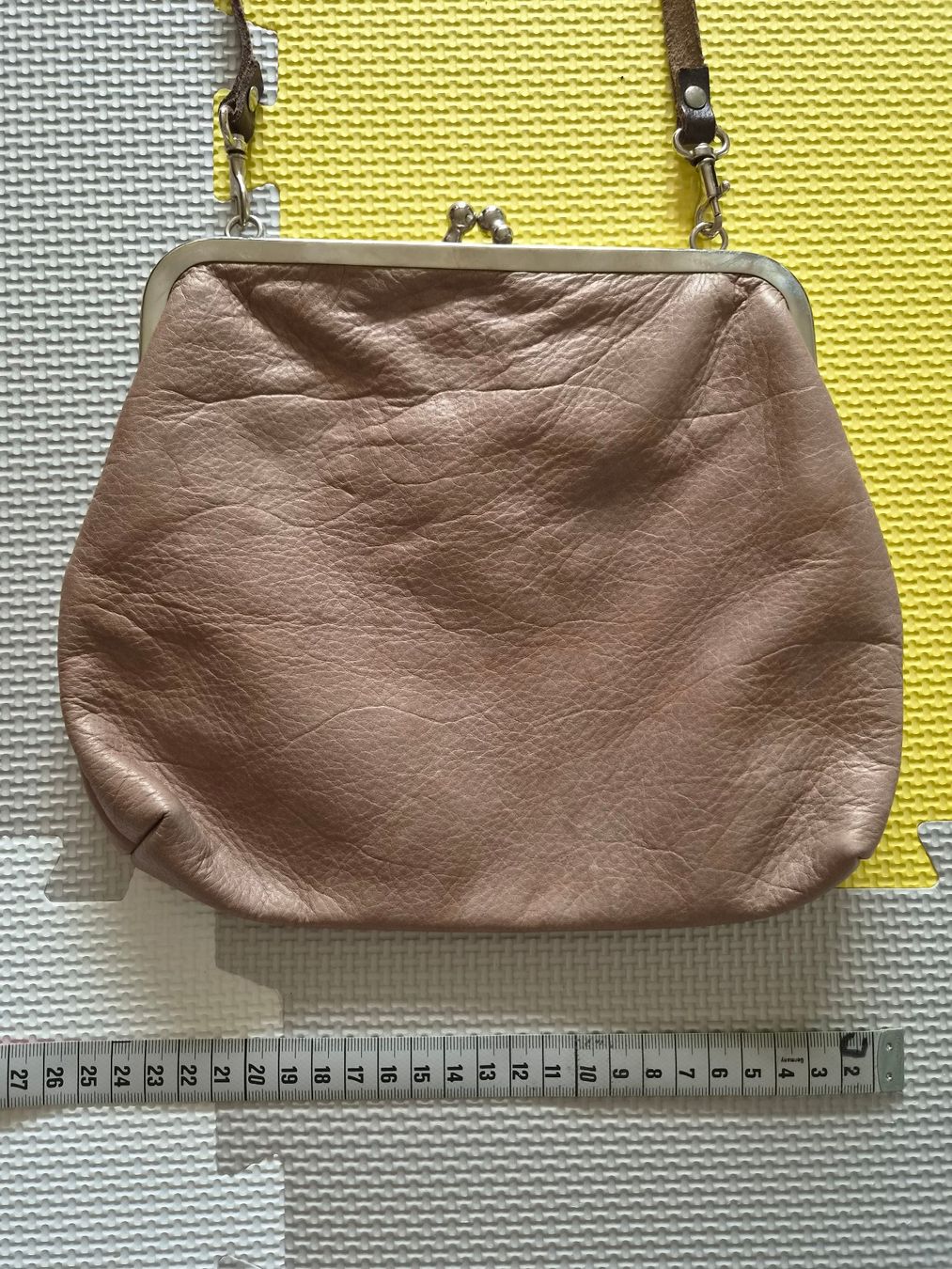 Sacs femmes: Hellbraune Ledertasche von Cellarrich – D'occasion à Belp par fra_5rn7 1