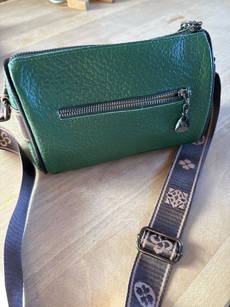 Sacs femmes: Handtasche grün – D'occasion à Dettighofen (Lengwil) par Dolol 1