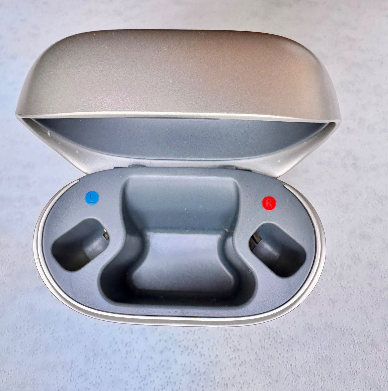 Phonak Chargements: Phonak Charger Ease Ladegerät – D'occasion à Hermetschwil-Staffeln par Sigmund57