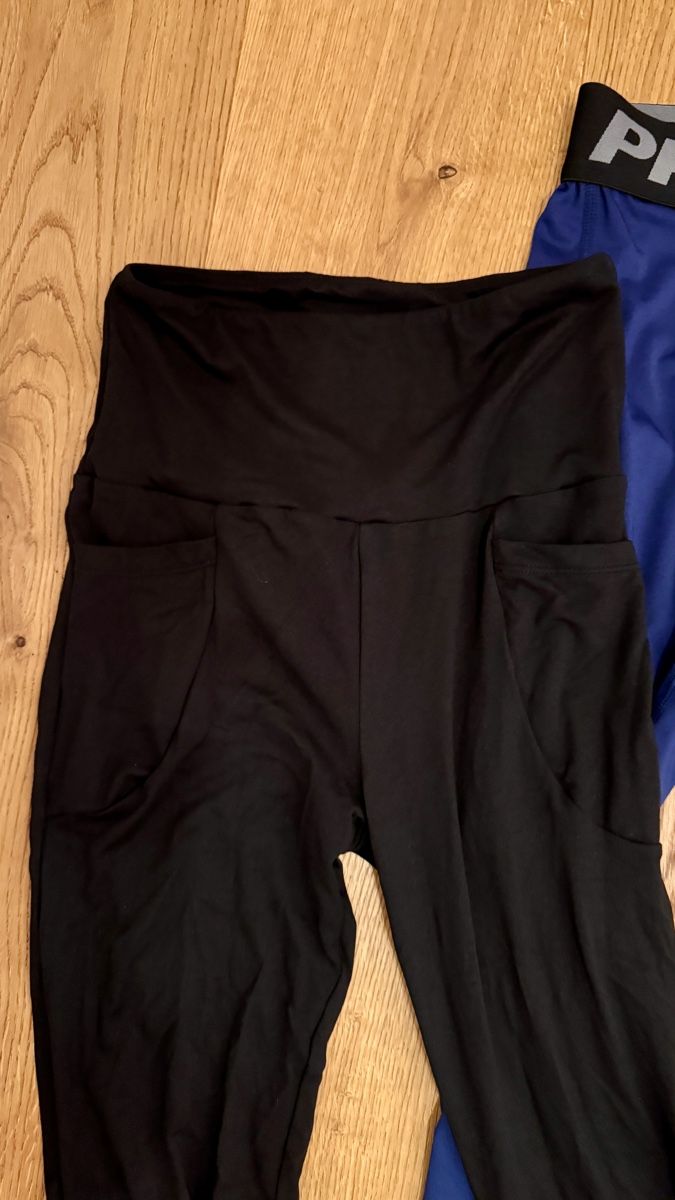 Under Armour Leggings: 3er Paket Sportleggings, Grösse S – Usato da Rothrist venduto da 7Engelslocken 4