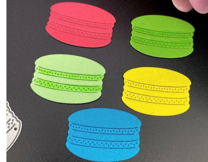 Pochoirs: Neues Set Stanzschablonen Macarons – Neuf avec emballage d'origine à Effretikon par wenuss 2