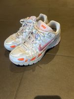 Nike Sneaker