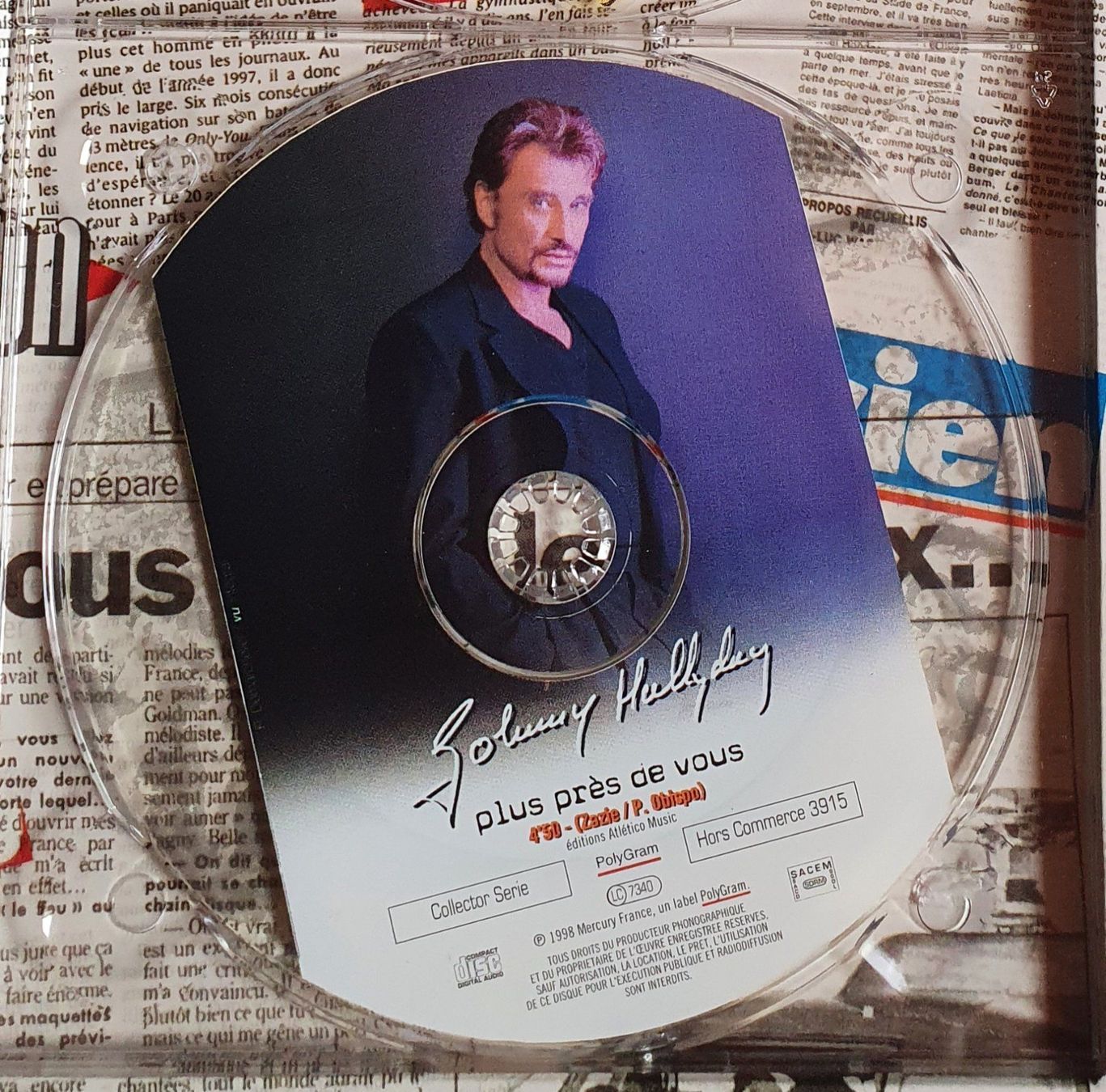 Dischi in vinile: Johnny Hallyday Plus Prés De Vous Coffret Edition Limitée – Usato da Botyre (Ayent) venduto da Viperine 7
