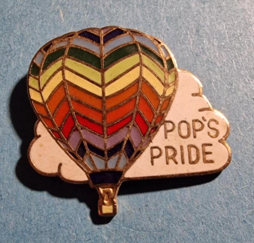 Plaquettes & Badges: Ballon Pin Pops Ride – D'occasion à Härkingen par specialshapes
