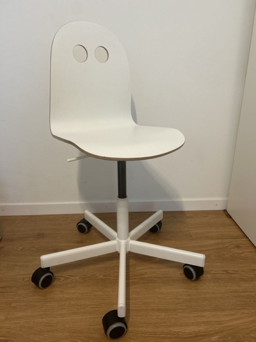 Ikea Sedie: Kid’s chair – Usato da Adliswil venduto da sed_tn96
