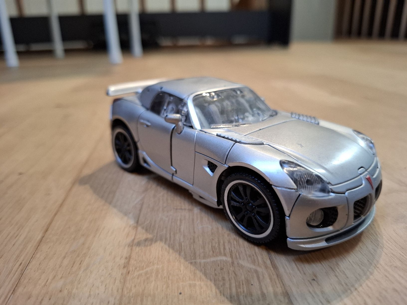 Giocattoli: Masterpiece MS Autobot Jazz/MPM-9 – Usato da Winterthur venduto da Padrillio 4