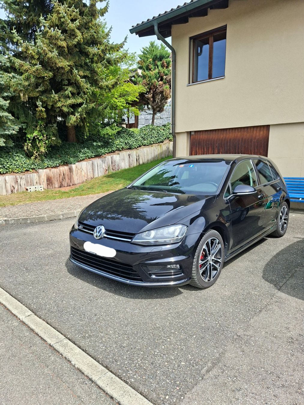 VW Automobili: VW Golf VII R-Line – Usato da Büron venduto da rog_k687