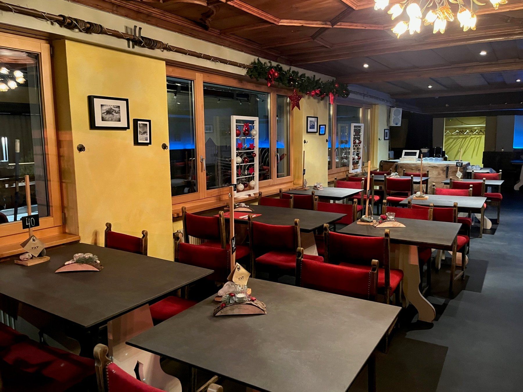 TOTAL-LIQUIDATION LIQUIDATION Hotel Restaurant Bar Disco (Gebraucht) in  Rapperswil SG für CHF 950000 – nur Abholung auf Ricardo kaufen