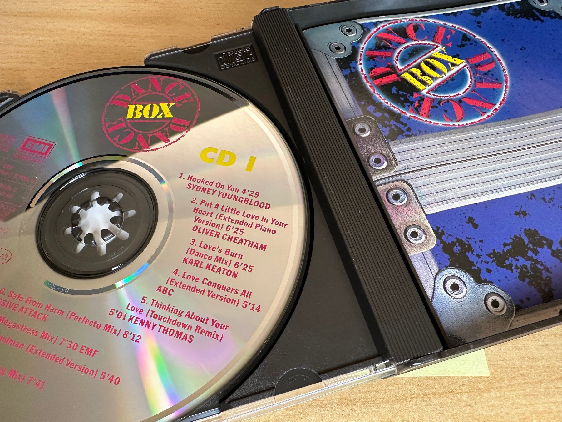 CD: Various – Dance Box - 2 CD – Usato da Rikon im Tösstal venduto da Alpenmutz 2