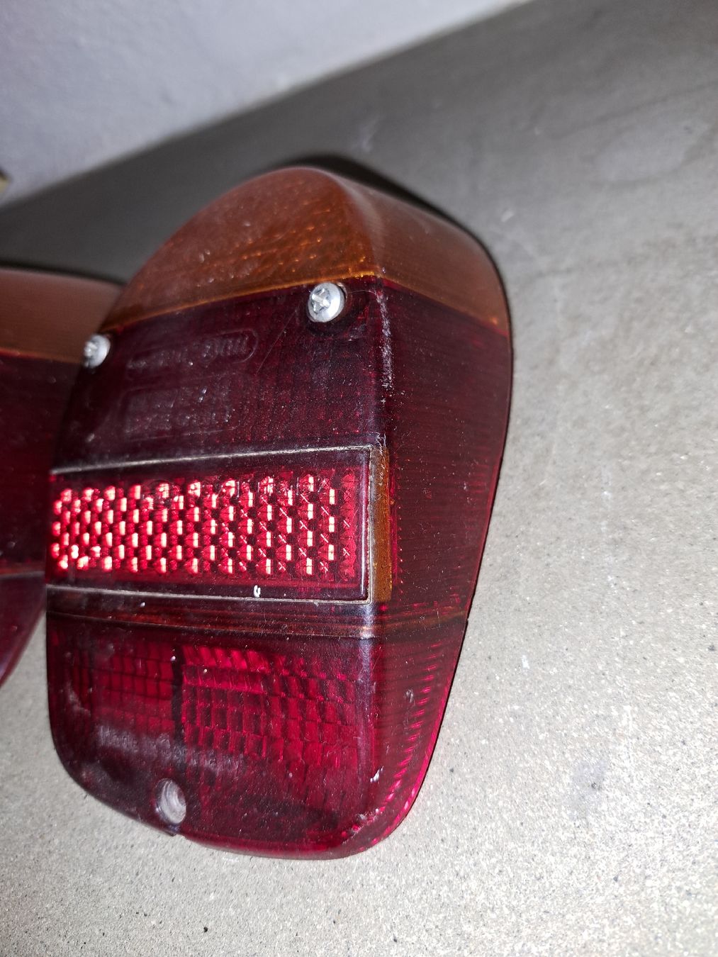 VW Tutti pezzi di ricambio auto: HELLA Oldtimer Rückleuchten Paar, VW KÄFER Rar – Usato da Kölliken venduto da Upcycling-by-Mc-TAM 1
