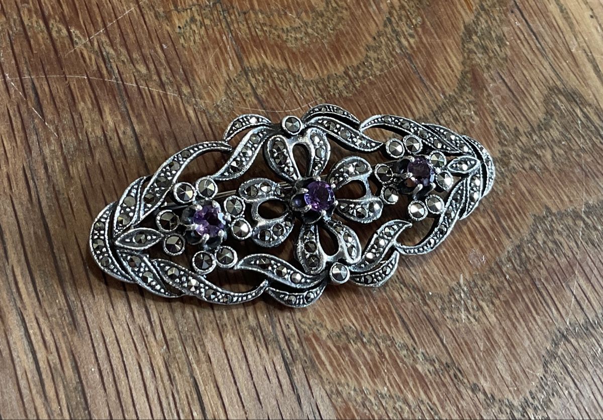 Spille & Fermagli: Grosse Art Deco Brosche 925, Markasit & Amethyst um 1930 – Usato da Oberglatt ZH venduto da Silver010 1