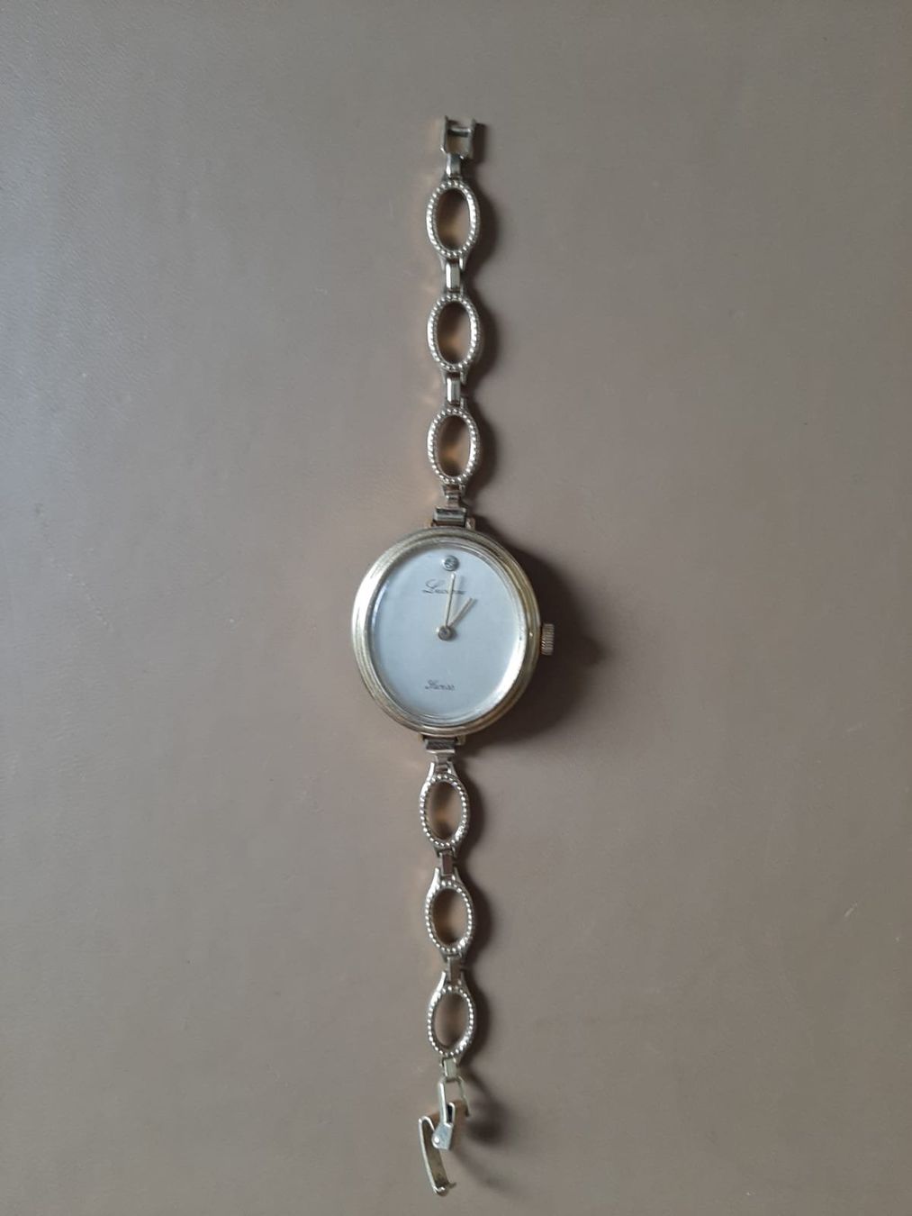 Swiss Orologi: Vintage Uhr, Lucerne Swiss – Usato da Sissach venduto da ruminative 1