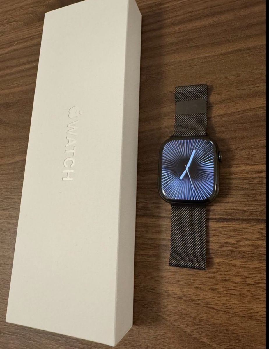 Apple Smartwatch: Apple Watch 10 Titanium Schiefer 46mm – Usato da Goldach venduto da Anfield02 4