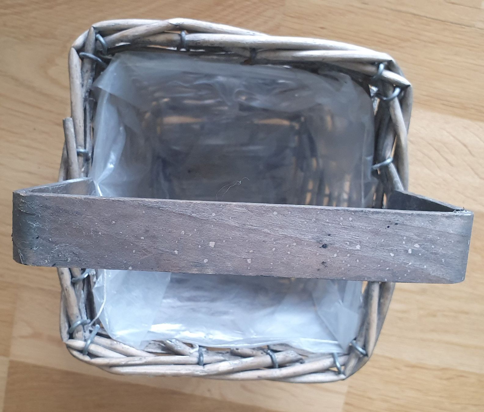 Vasi per fiori: Petit panier en osier – Usato da Court venduto da Jovi2 5