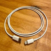 Original Ladekabel Apple USB-C auf Lightning