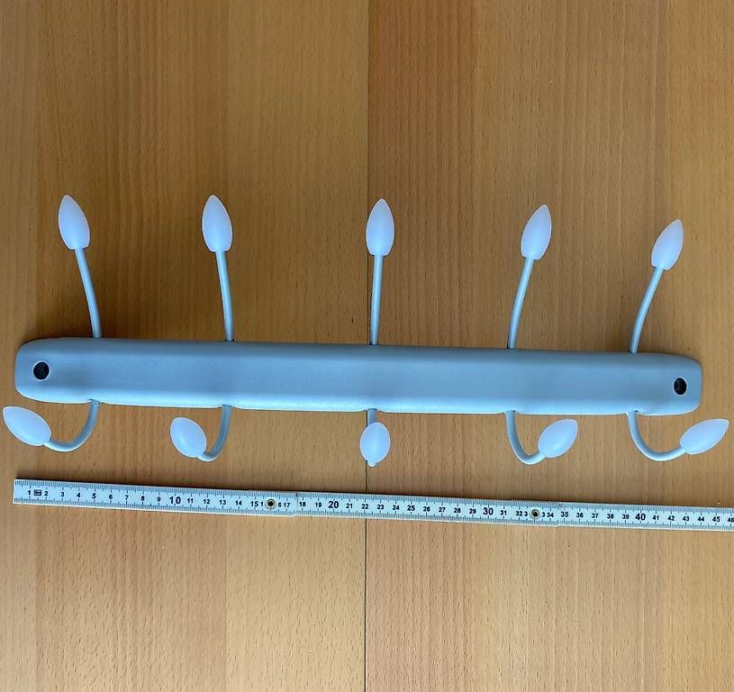 Guardaroba: graue Wandgarderobe aus Metall – Usato da Hausen AG venduto da corinne_g