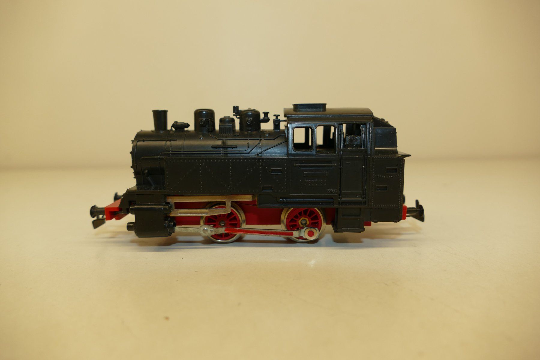 Modellini di ferrovie: Gützold H0: Tenderdampflok BR80 – Usato da Niederhasli venduto da rail-duerst 1