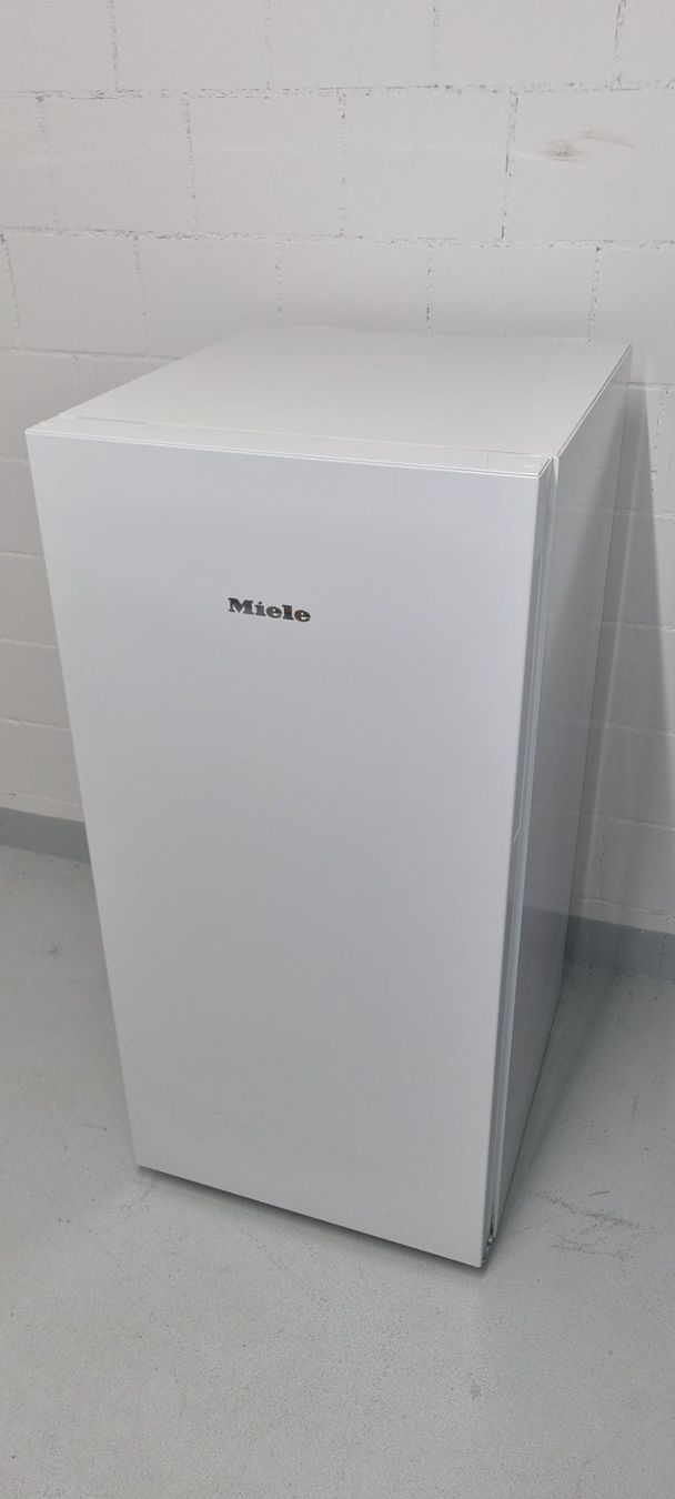 Miele Congelatori: Gefrierschrank Miele FN 22263 ws – Usato da Kaltacker venduto da Andy1969 8