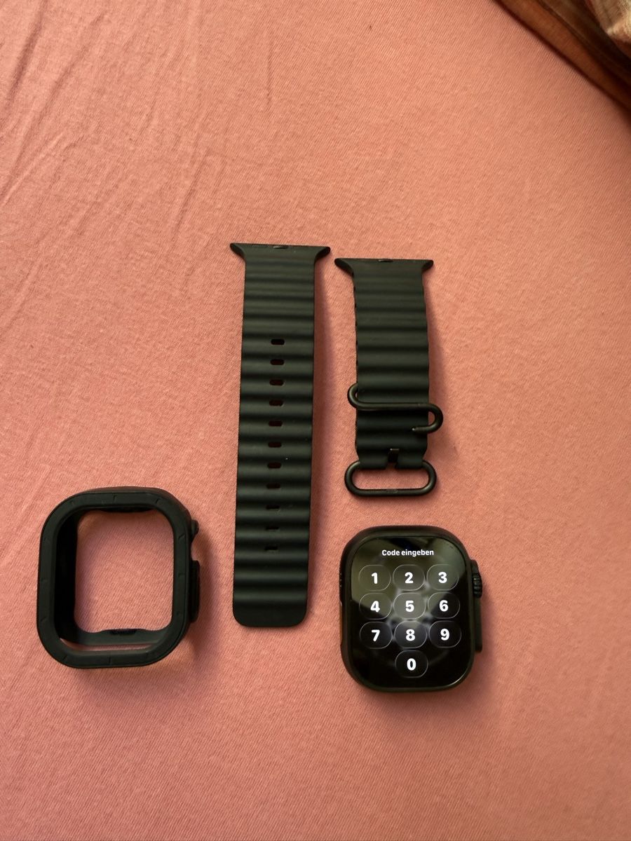 Apple Smartwatch: Apple Watch Ultra GPS + Cellular 49mm Space Black Titanium – Usato da Frauenfeld venduto da bah_c5y5