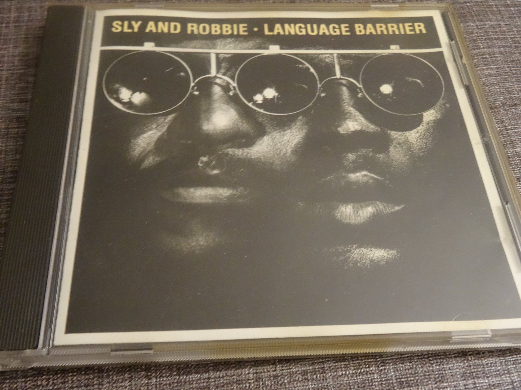 CD: Sly & Robbie - Language Barrier CD – Usato da Olten venduto da Disc-Ausverkauf