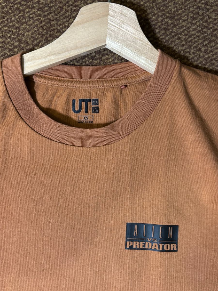 T-shirt: Uniqlo XS – Nuovo (secondo la descrizione) da Confignon venduto da Second_Hand_Ch 1
