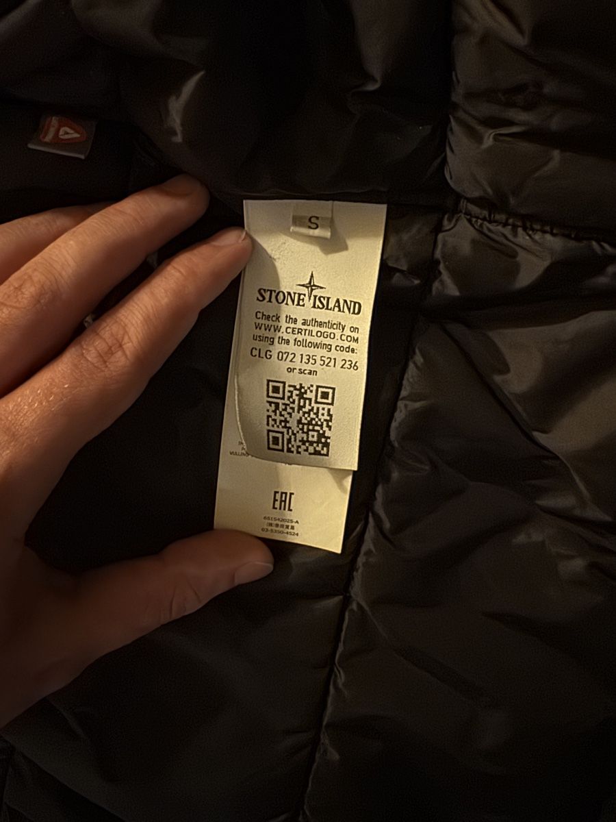 Stone Island Giacche: Stone Island Winterjacke – Usato da winterthur venduto da nx6 3