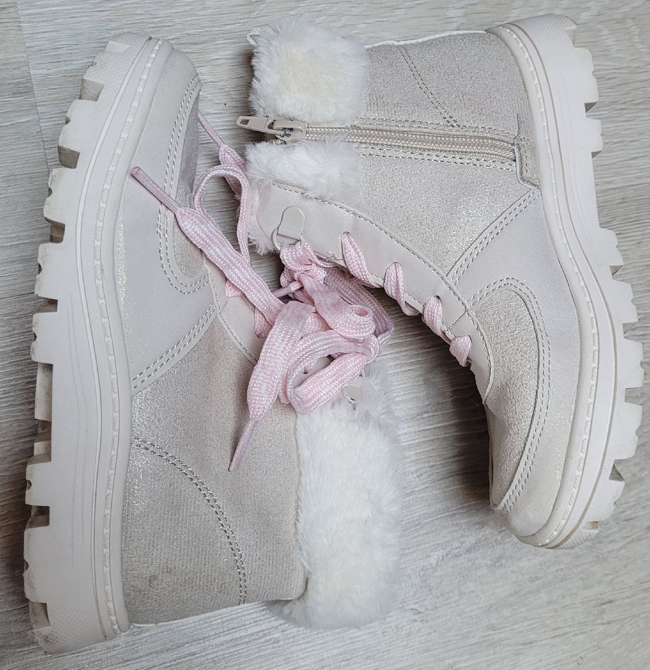 Scarpe per ragazze: Winterschuhe Mädchen Gr. 32 Carters hellrosa, top Zustand  – Usato da Münchenstein venduto da sun_mx9b 2