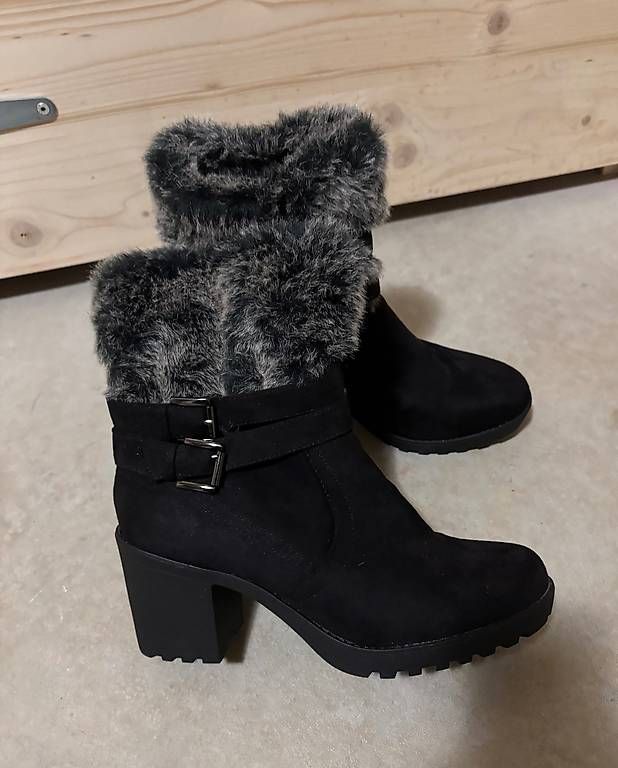 Damenschuhe: Bottine – Gebraucht aus Arbaz von CicciStore 1