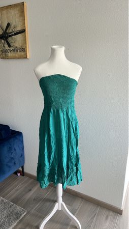 Sommerliches, grünes Kleid mit Raffungen, Grösse M