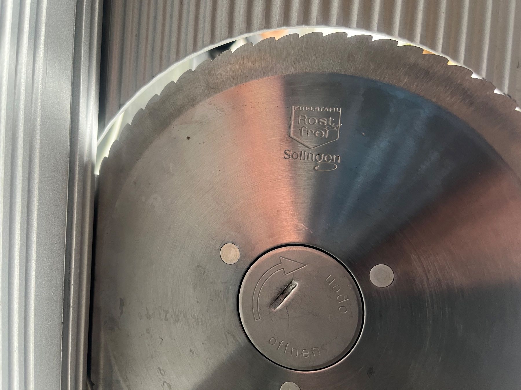 Siemens Elettrodomestici da cucina: Schneidemaschine – Usato da Rüschlikon venduto da Sined2 1
