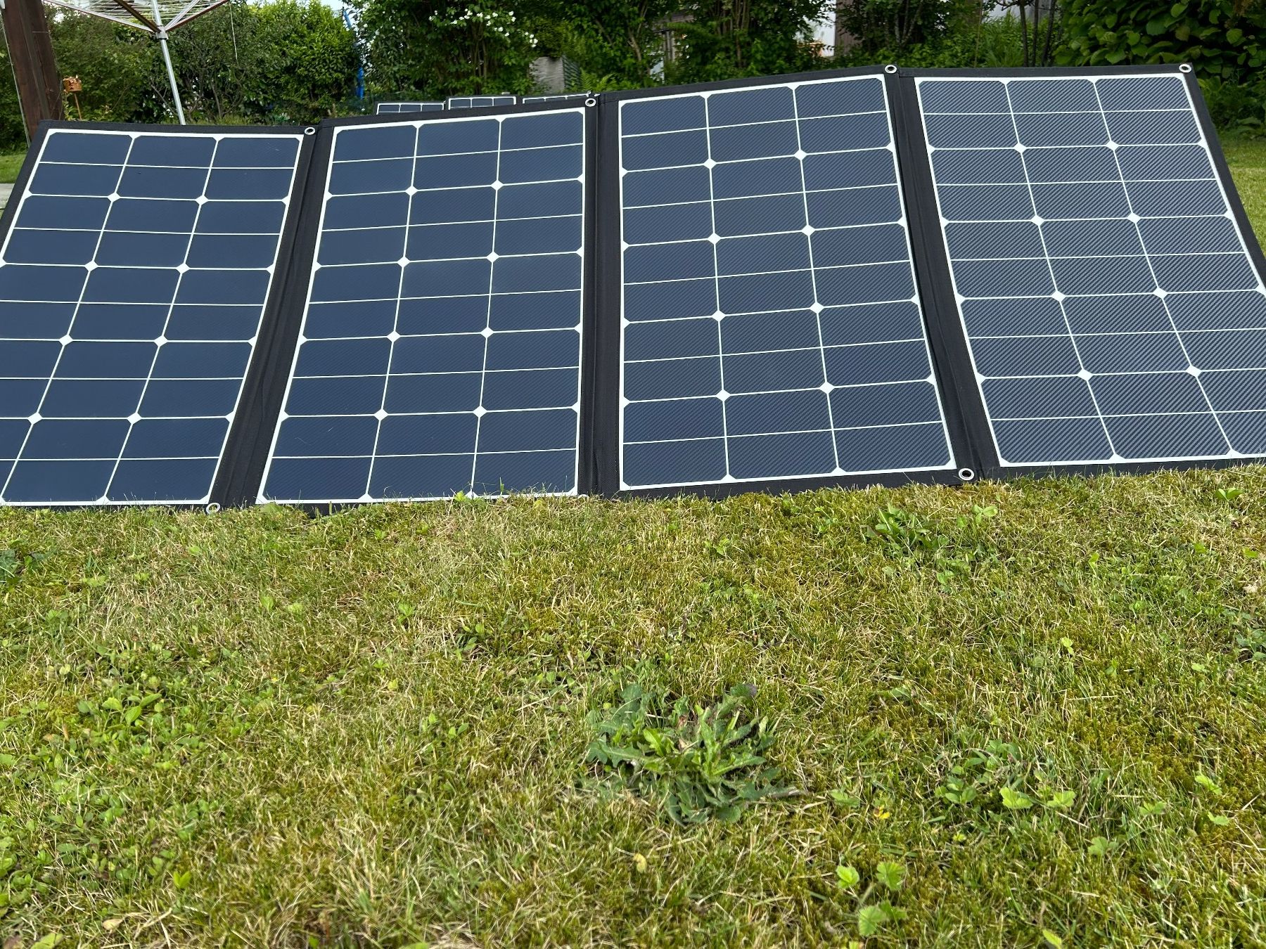 Panneaux solaires: Wattstunde WS220SF SunFolder 220Wp Solartasche – D'occasion à Dielsdorf par Silverstar