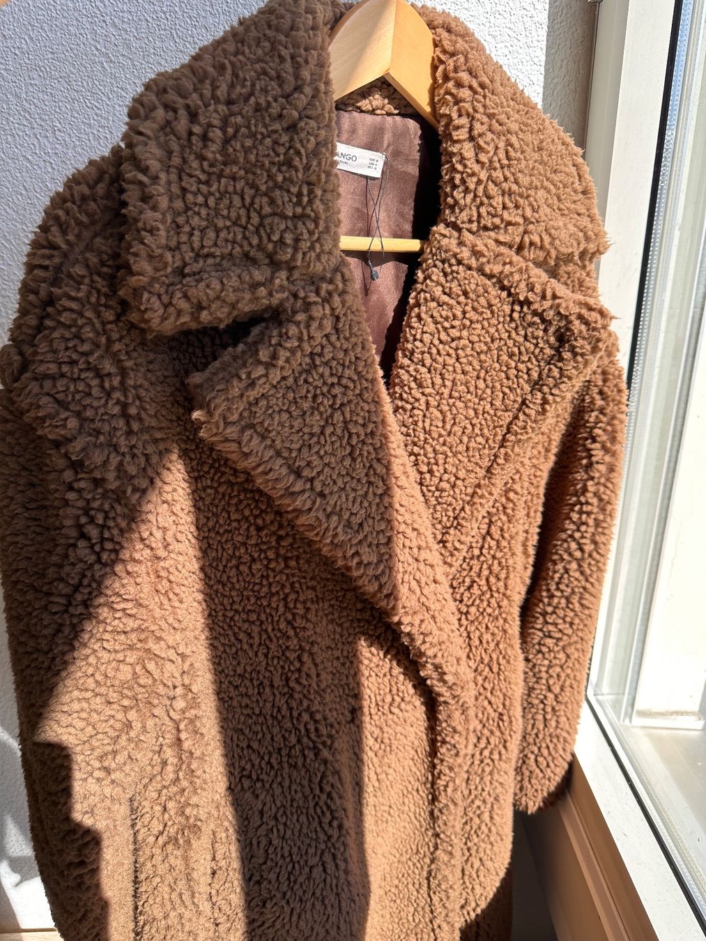 Mango Cappotti: Warm Teddy Coat by Mango, size M – Usato da Vevey venduto da ledidream